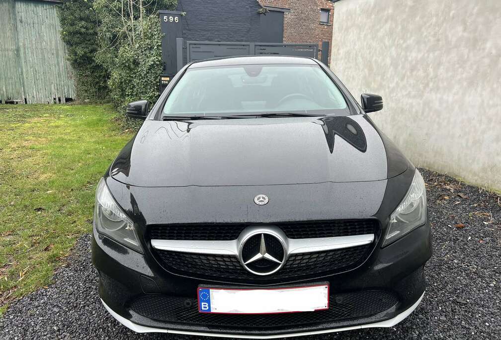 Mercedes-Benz Euro 6d En Très Bon État