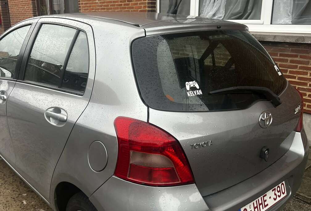 Toyota 1.0 - 69 VVT-i