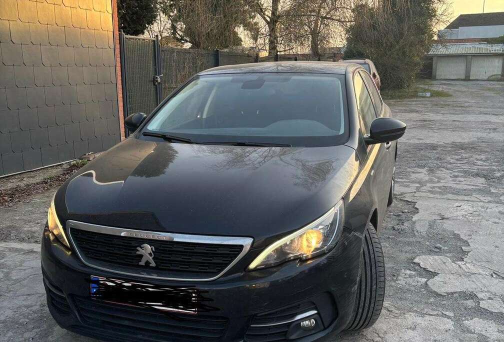 Peugeot 1.2 PureTech Style (EU6.2)