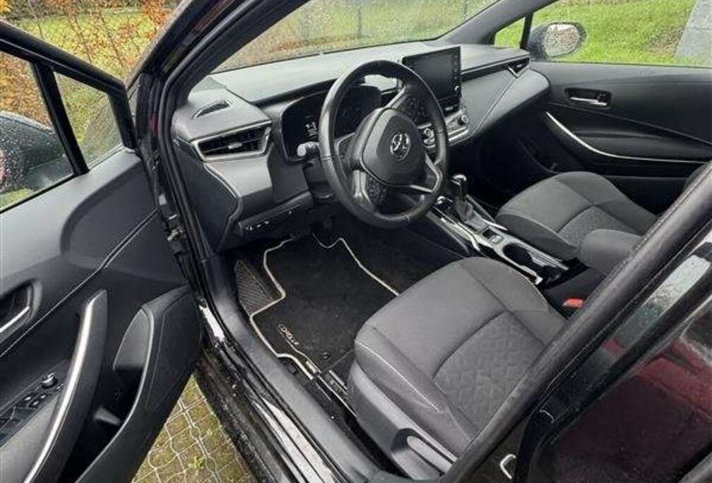 Toyota Corolla 1.8 Hybrid Touring Sports Business Edition