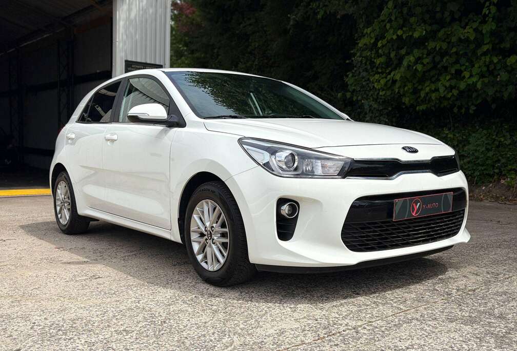 Kia Rio 1.2i *CAMERA*CAR-PLAY*