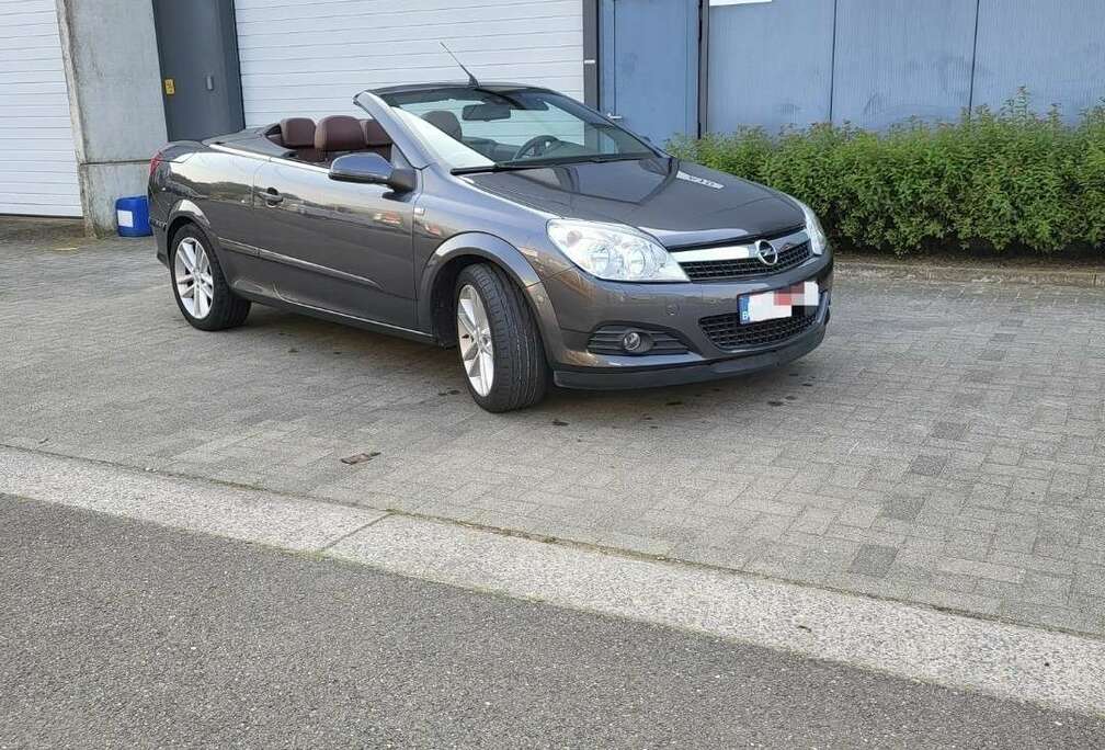 Opel Twin Top 1.9 CDTI Cosmo