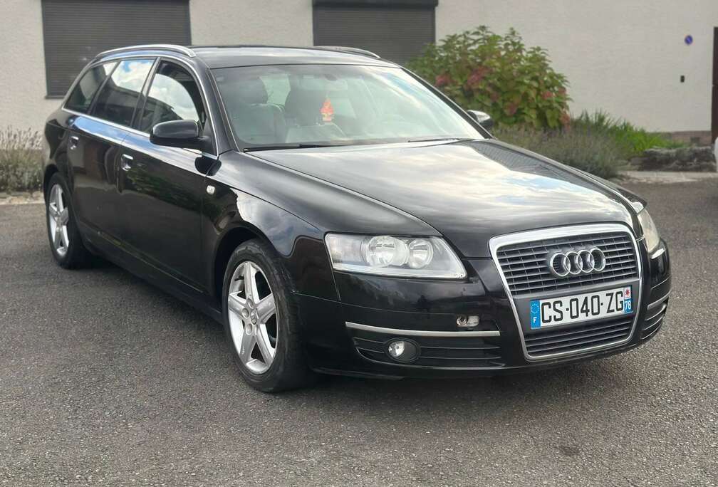 Audi 2.4i V6 24v S line