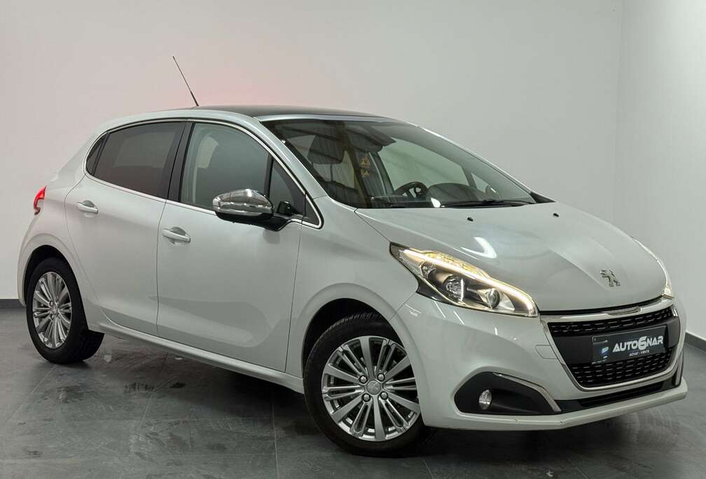 Peugeot 1.2i Euro6 - 1erMain - Carnet - Navi - Camera