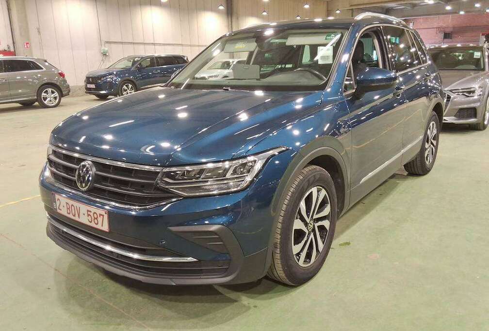 Volkswagen TIGUAN*R*LINE LOOK*/CARPASS*CARPLAY