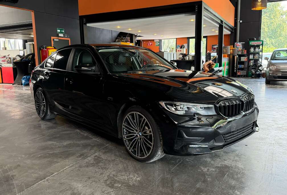 BMW 330eAS PHEV/12 mois de garantie