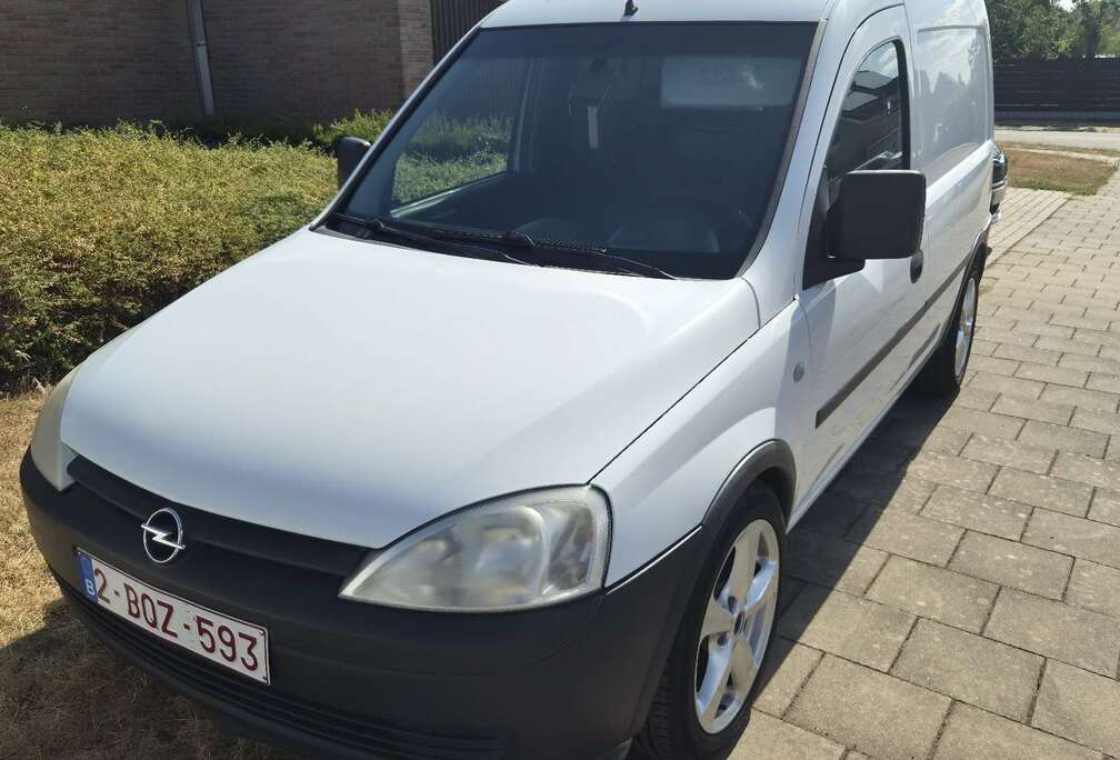 Opel 1.7 CDTI Zeer Proper Staat !