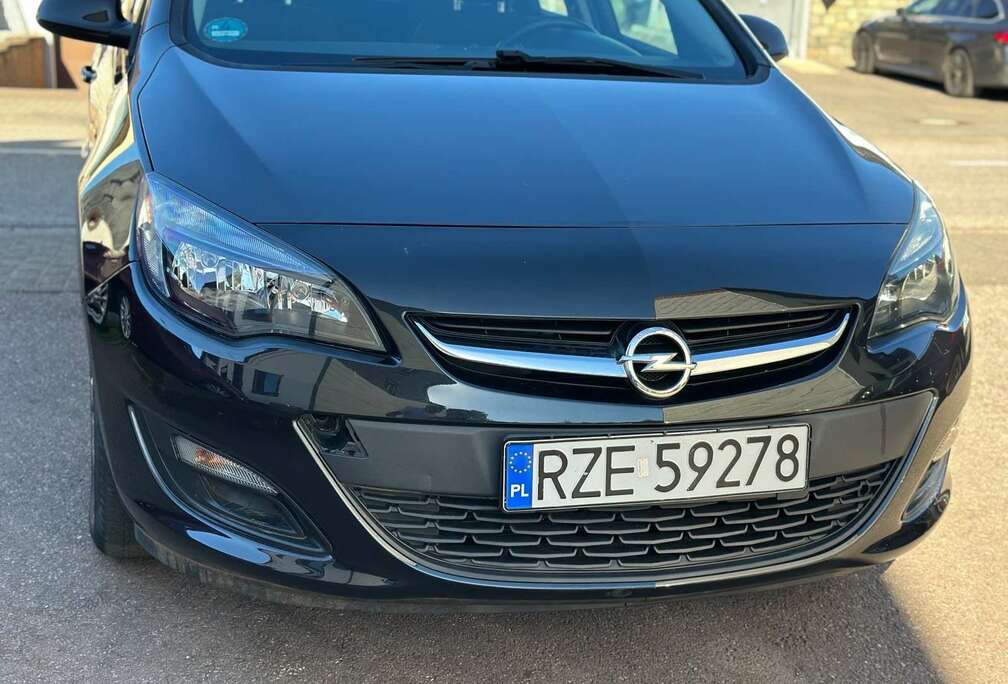 Opel 1.9 CDTI Caravan DPF Cosmo