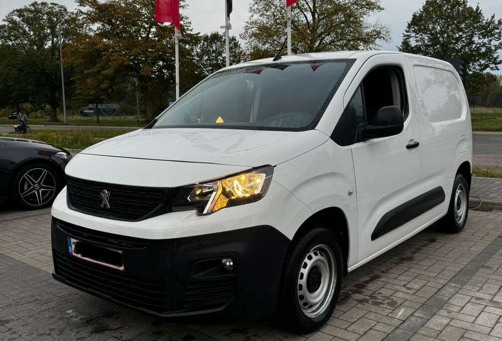 Peugeot 1.6 BlueHDi 75 L1 EHZ Pro