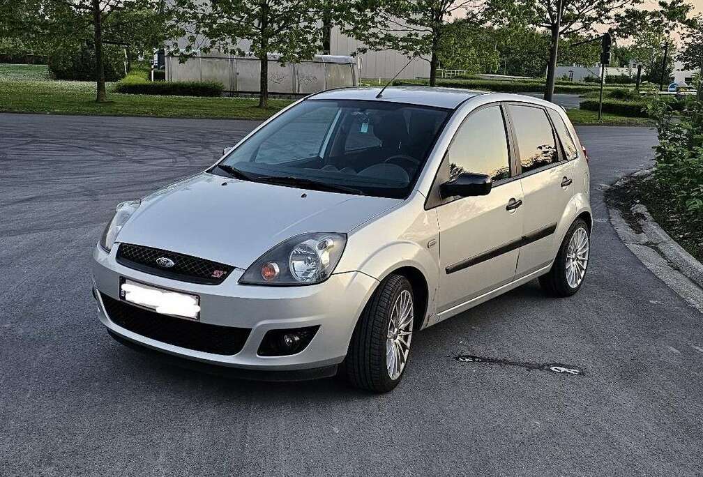 Ford 1.4i 16v Ambiente