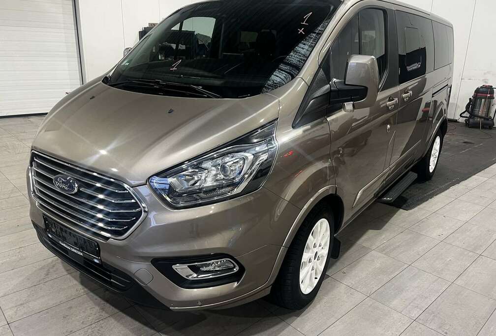 Ford Titanium (Lichte vracht met 5 zetels) 2.0tdci 17