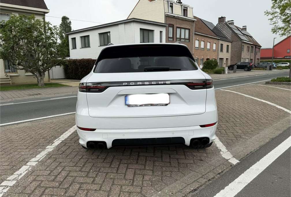 Porsche 2.9 Bi-Turbo V6 S Tiptronic