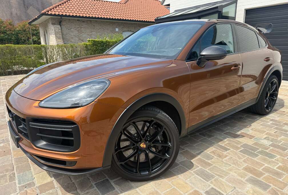 Porsche 4.0 Bi-Turbo V8 GT