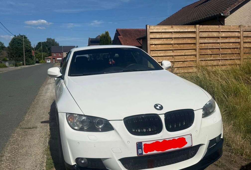 BMW Cabriolet 320dA Keyless Entry