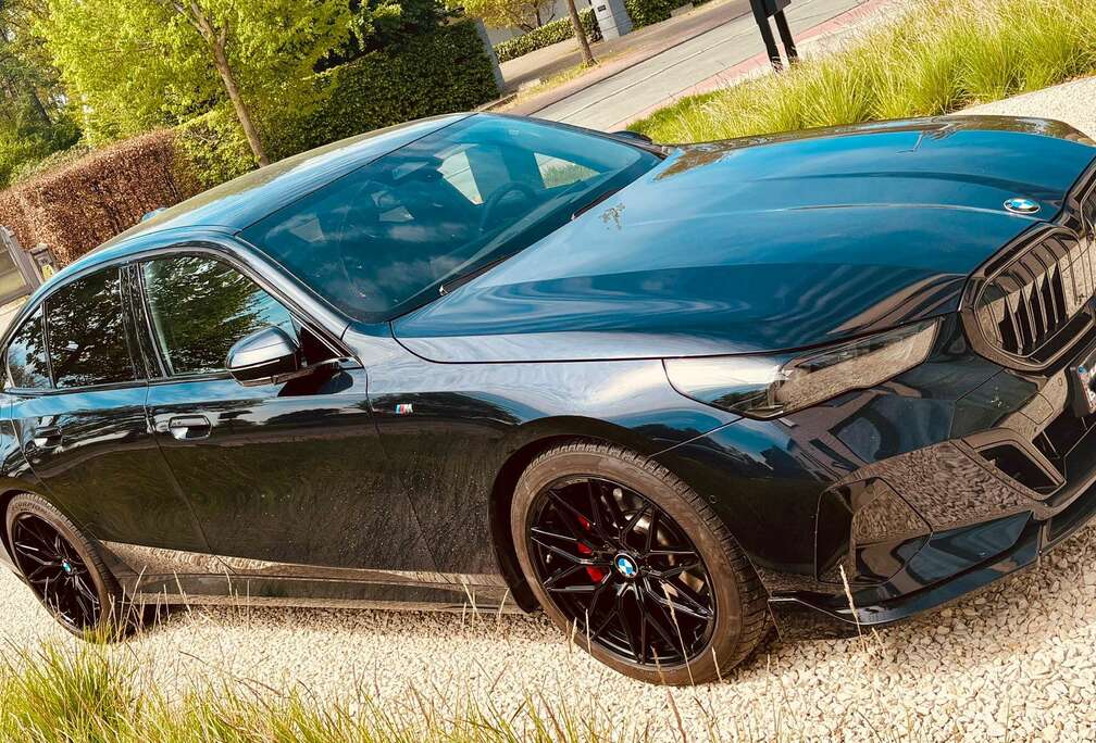 BMW 520i Aut.  M SPORT PRO iconic glow