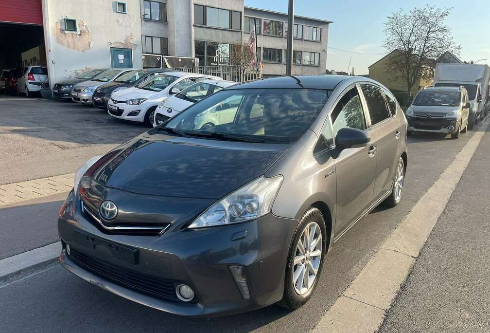 Toyota Grand 1.8i VVT-i Hybrid Premium