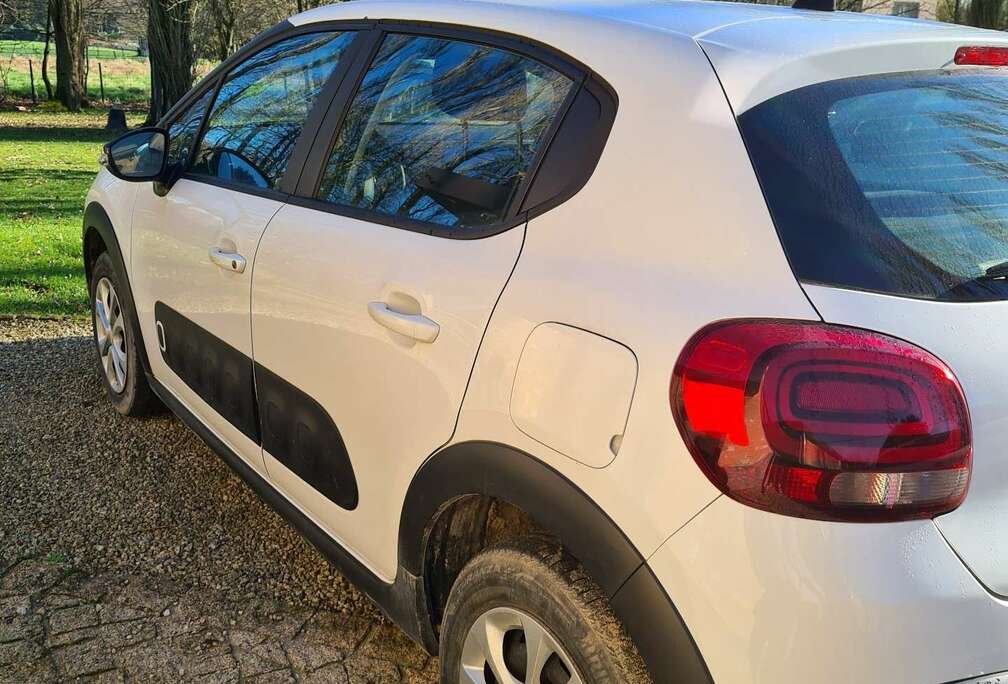 Citroen 1.1i Vitamin / 2020 / 77.000 km