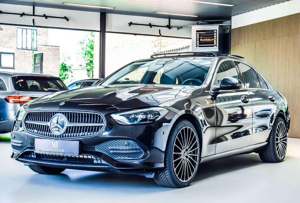 Mercedes-Benz e PHEV Avantgarde 09/2022 - Pano