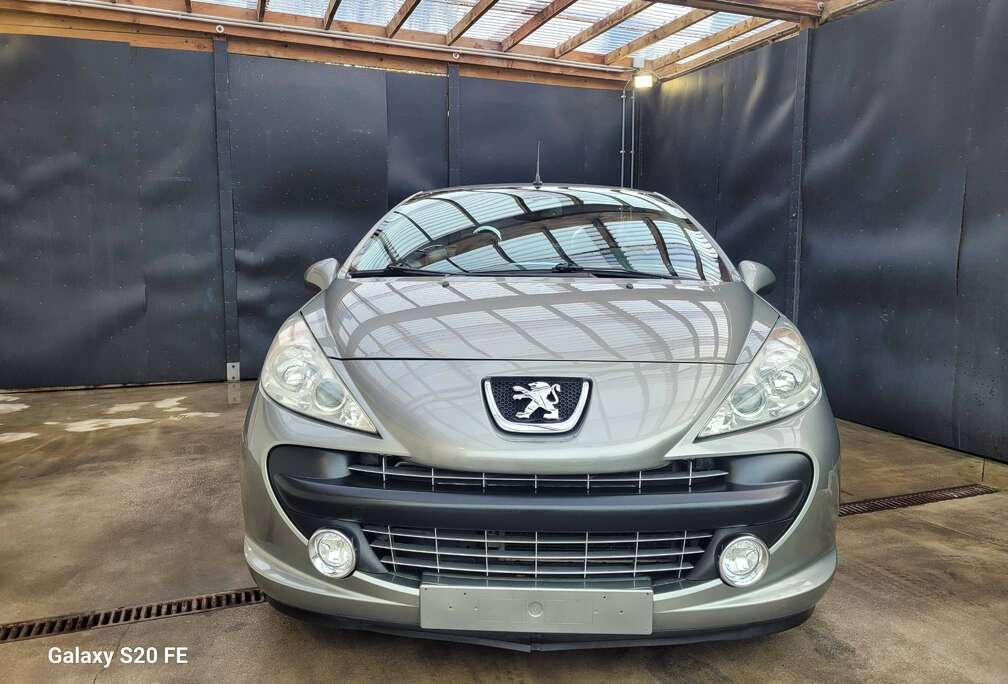 Peugeot 207 CC 1.6i 16v Key West