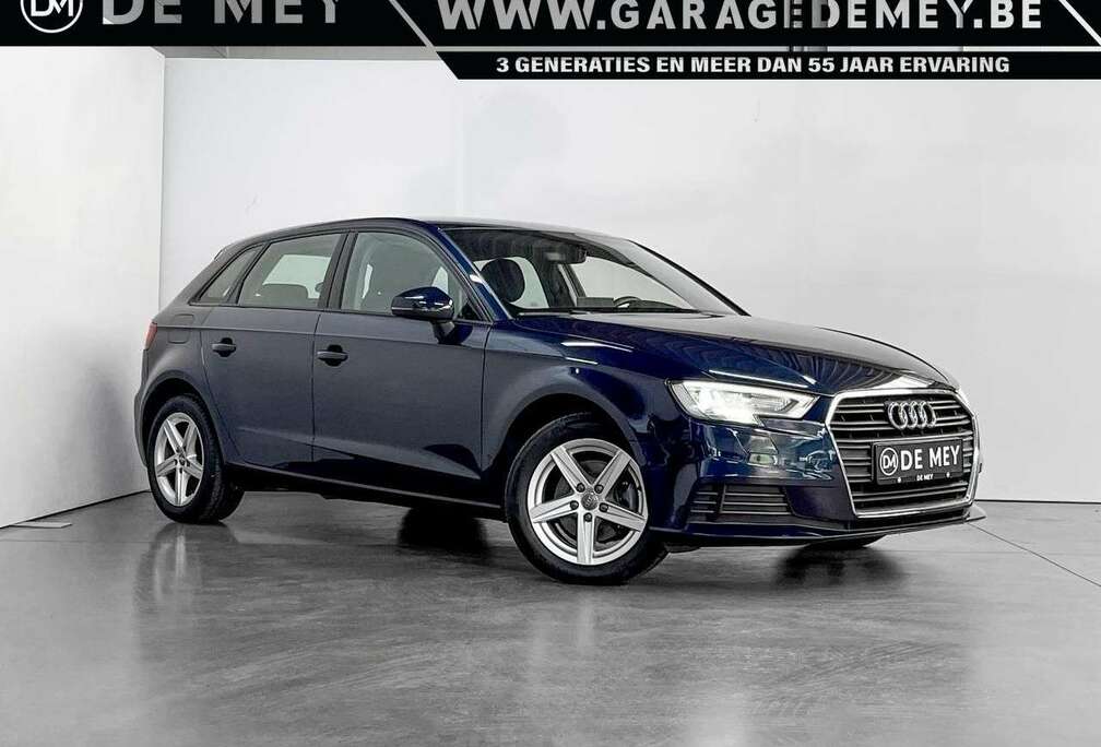 Audi 30 TFSI / Navigatie / Cruise control / PDC / Airco