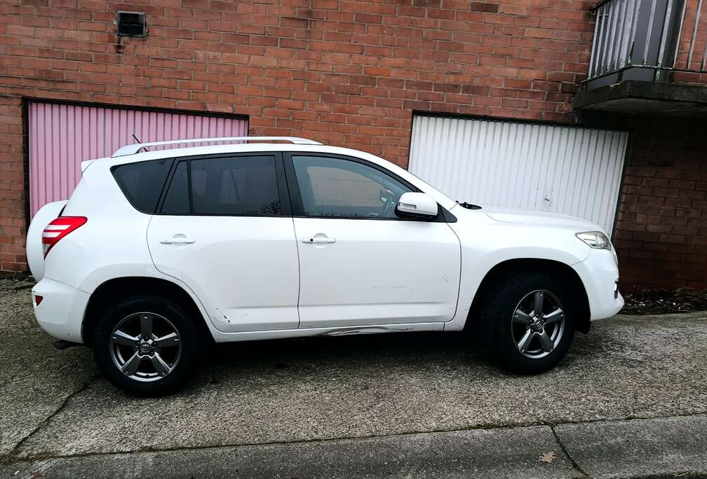 Toyota Rav4 2.2 D-4D 4x4 Black Edition DPF