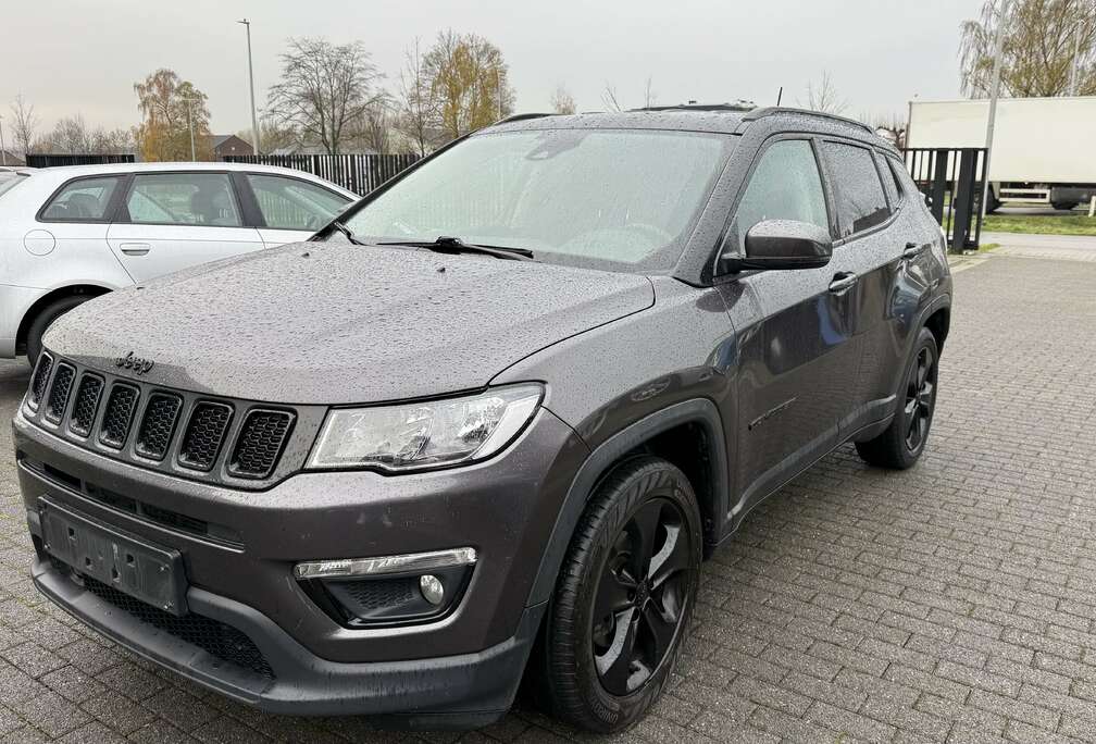 Jeep 1.4 MultiAir Longitude * 93.000 km * navi * camera