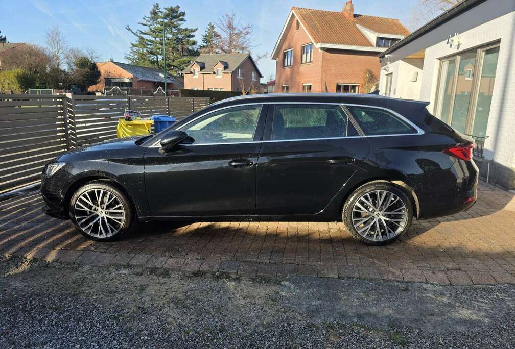 SEAT ST 1.5 eTSI MHEV Xcellence DSG (EU6AP)