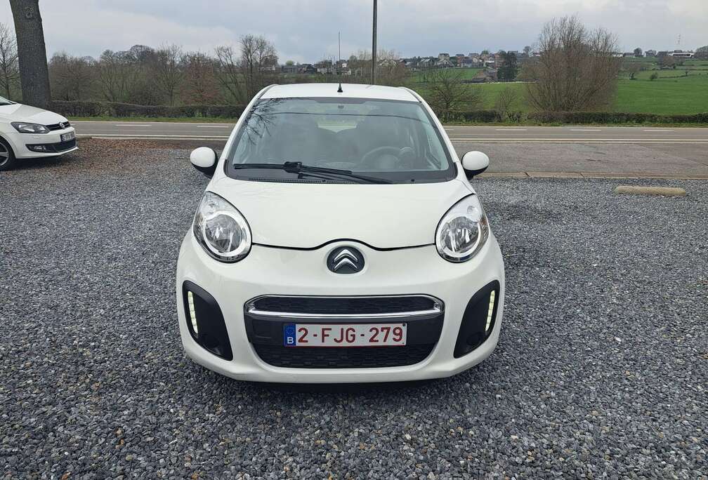 Citroen 1.0i 2014 86000km. 1er propriétaire.