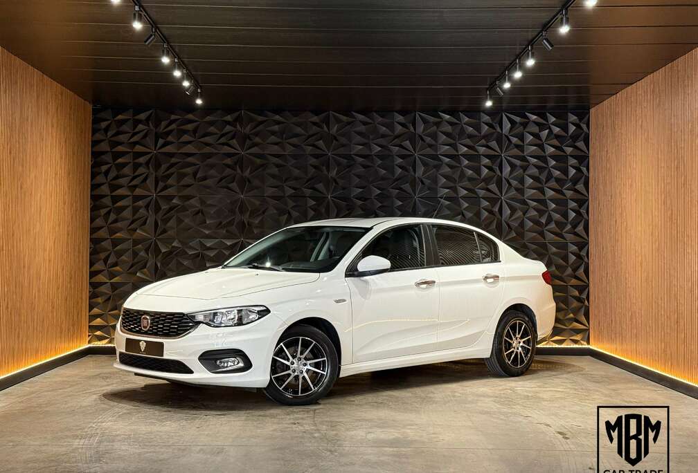 Fiat 1.4i    12 Maanden GARANTIE    Airco    Cruise Control    Bluetooth    Parkeersensoren