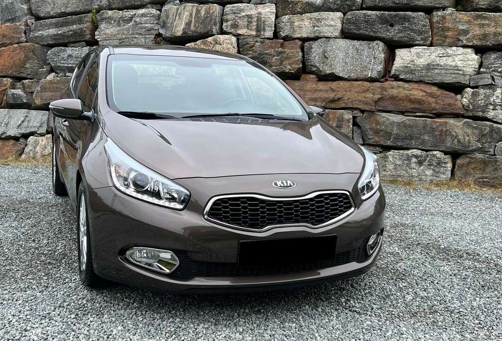 Kia Cee\'d 1.6i Fusion DCT