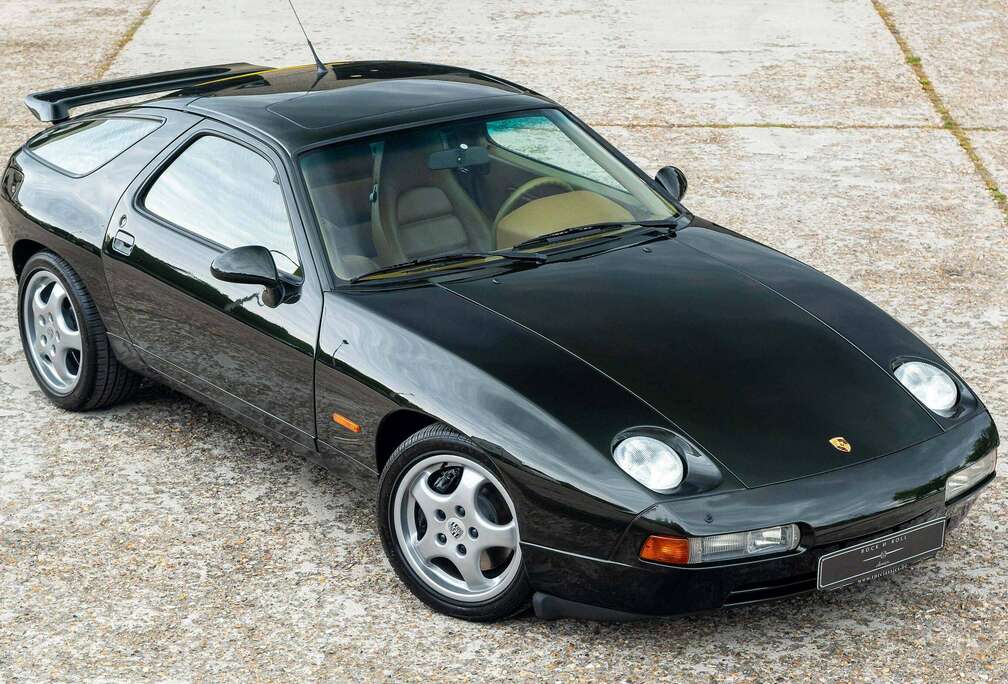 Porsche 928 GTS  Paint to Sample Piniengrünmetallic (L999) over brown leather