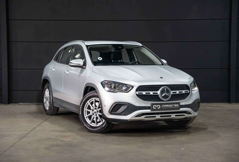 Mercedes-Benz GLA 180 d Business Solution Essential