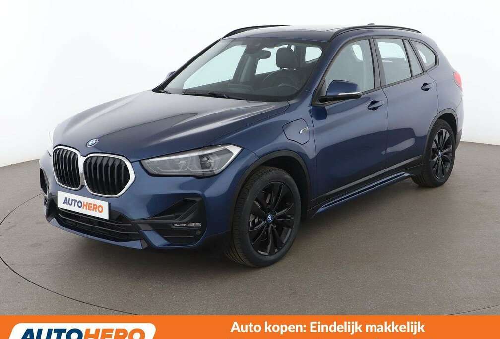 BMW xDrive 25e Sport Line