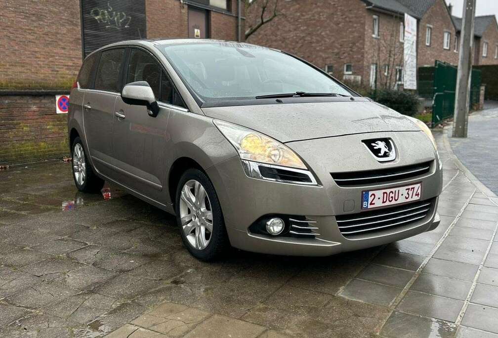 Peugeot 1.6i 7 places