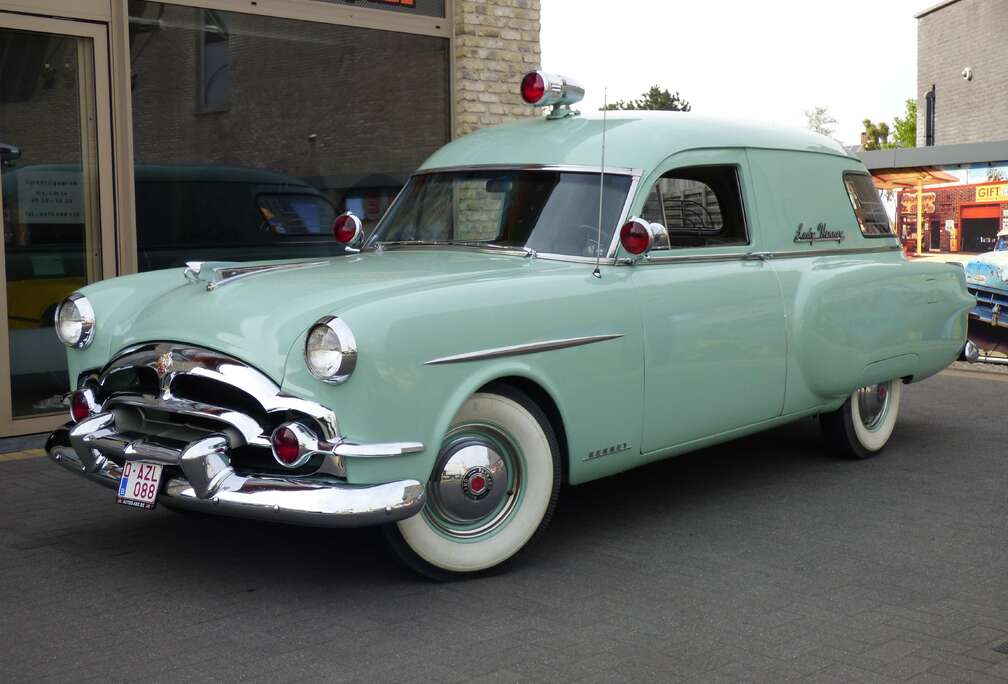 Chevrolet Packard Lady Henney ambulance
