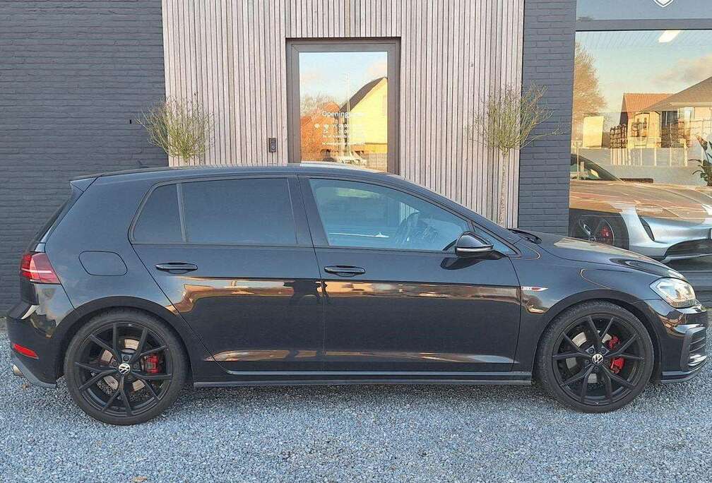 Volkswagen AUTOMAAT NAVI/ACC/LED/19\