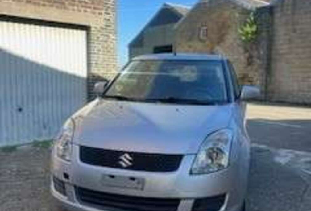 Suzuki 1.3i GLX
