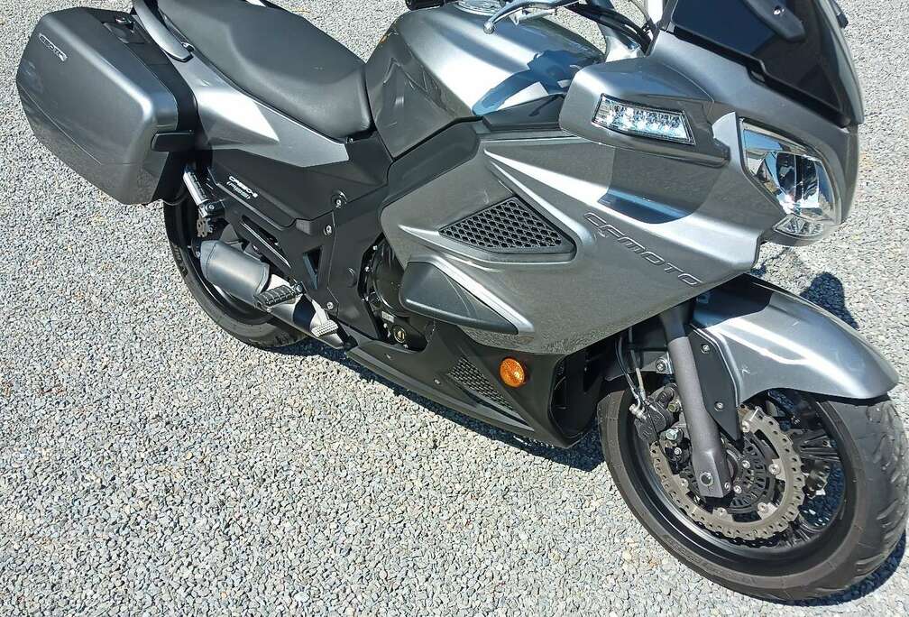 In nieuwstaat Cfmoto 650 TK touring