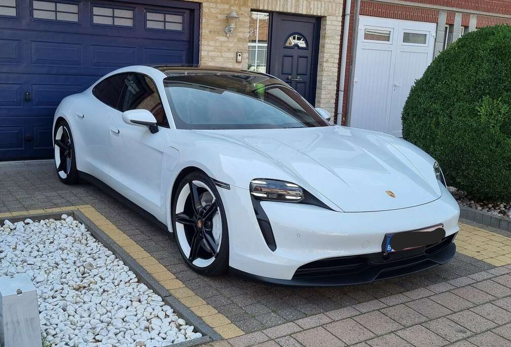 Porsche Taycan 4S