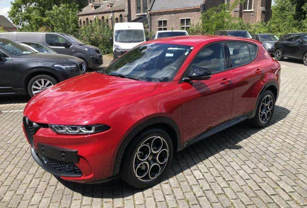 Alfa Romeo sprint Hybrid 130 pk AUT