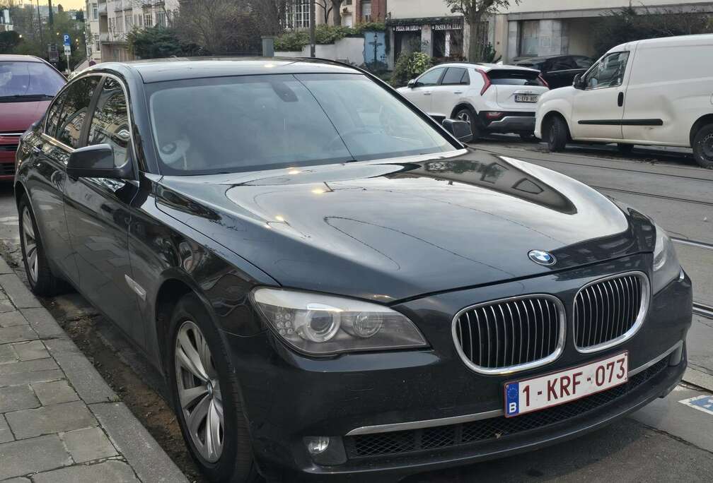 BMW 730D CARNET D\'ENTRETIEN  JOUR