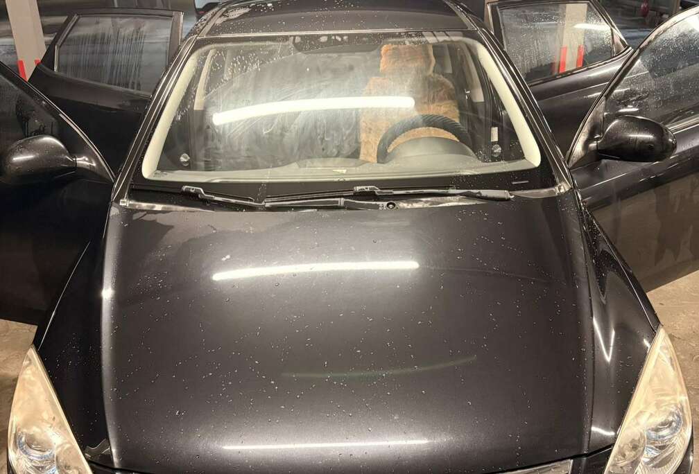 Hyundai SW 1.6i Comfort