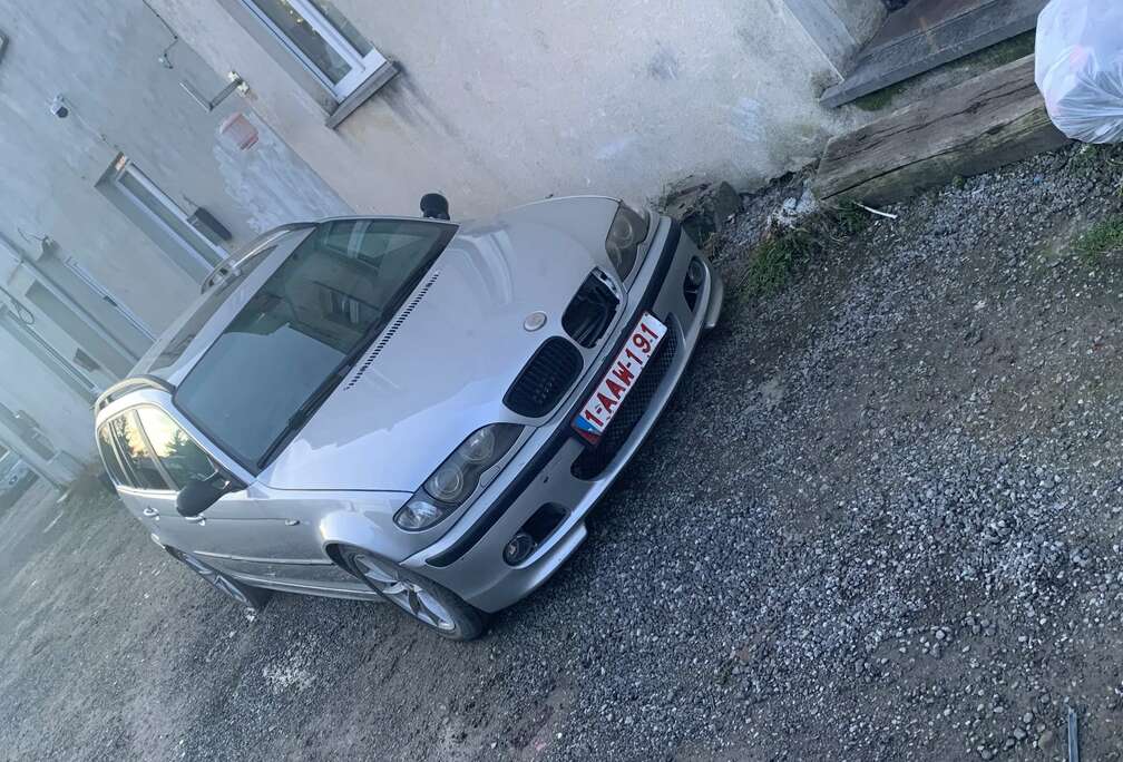 BMW Touring 318i Pack Sport