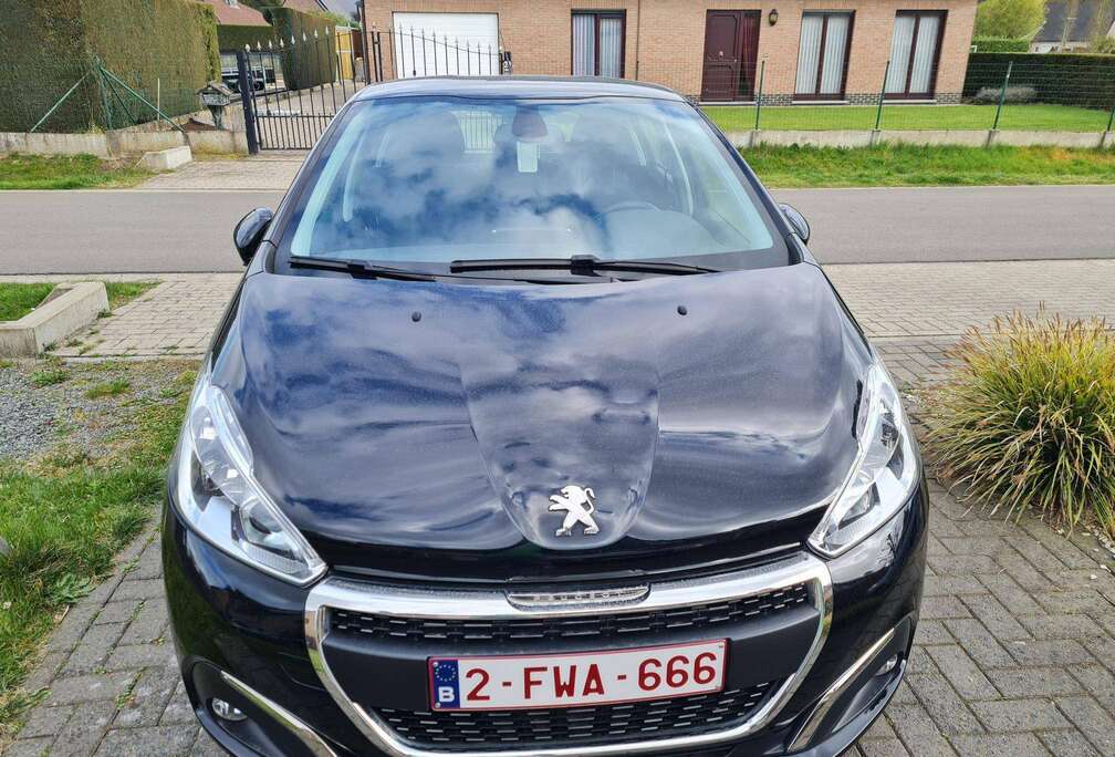 Peugeot 208 1.2 PureTech Allure S
