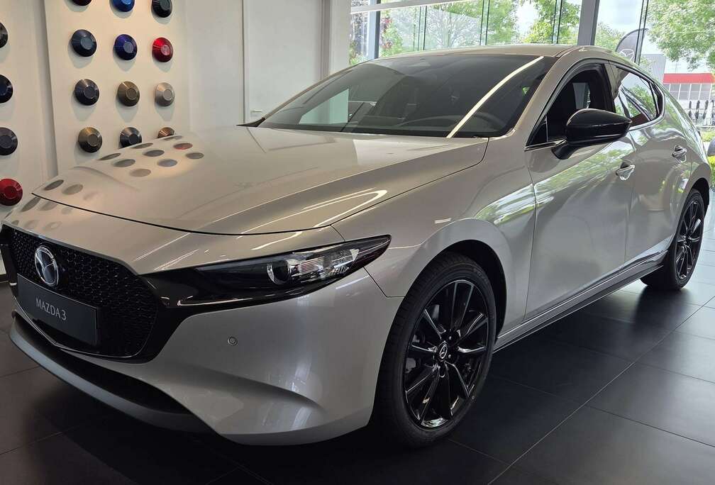 Mazda 3 Hatchback 2.0i e-Skyactiv-X Homura