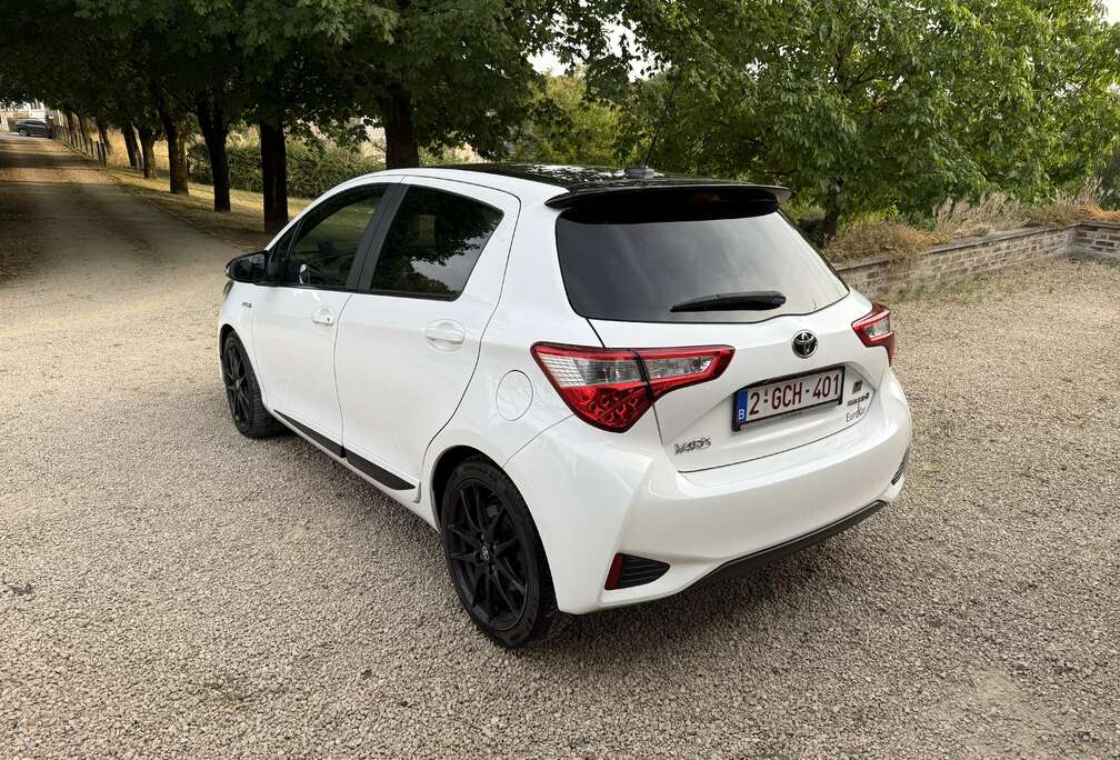 Toyota Hybrid 100H GR-Sport