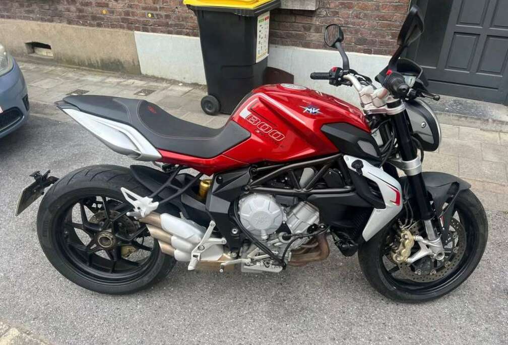 MV AGUSTA BRUTALE