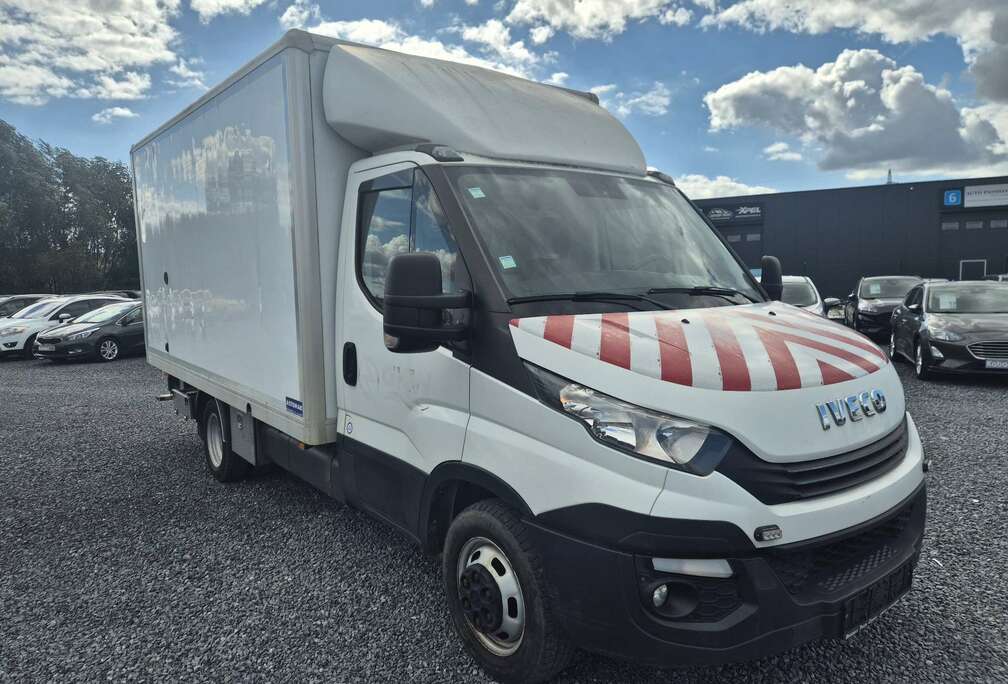 Iveco 35C14D 2.3 Turbo VGT Hi-Matic / Marchand ou Export