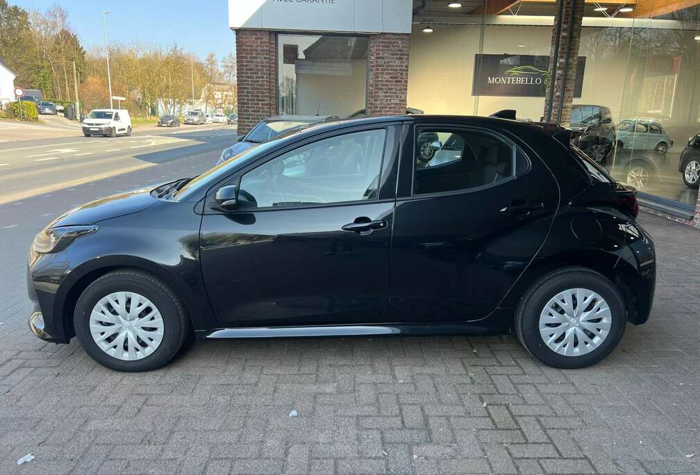 Toyota 1.5i VVT-i Hybrid E-CVT Dynamic**8 ans garantie**