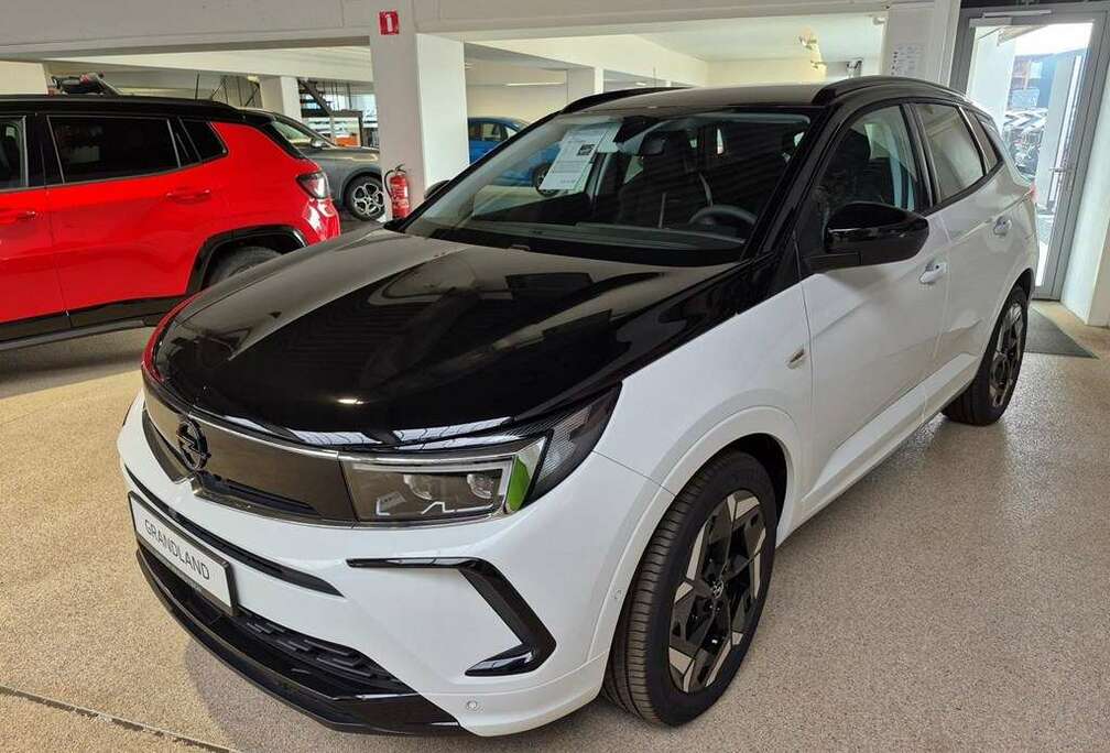 Opel GSe 1.6 Turbo Hybrid Start/Stop e-AT8 4WD 300pk
